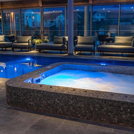 Hotel Interlaken Lounge Bar & Spa Ксорюпт-Лонжме Экстерьер фото